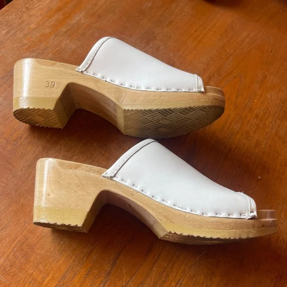 No 6 Daria clogs on mid heel - Picture 5 of 5